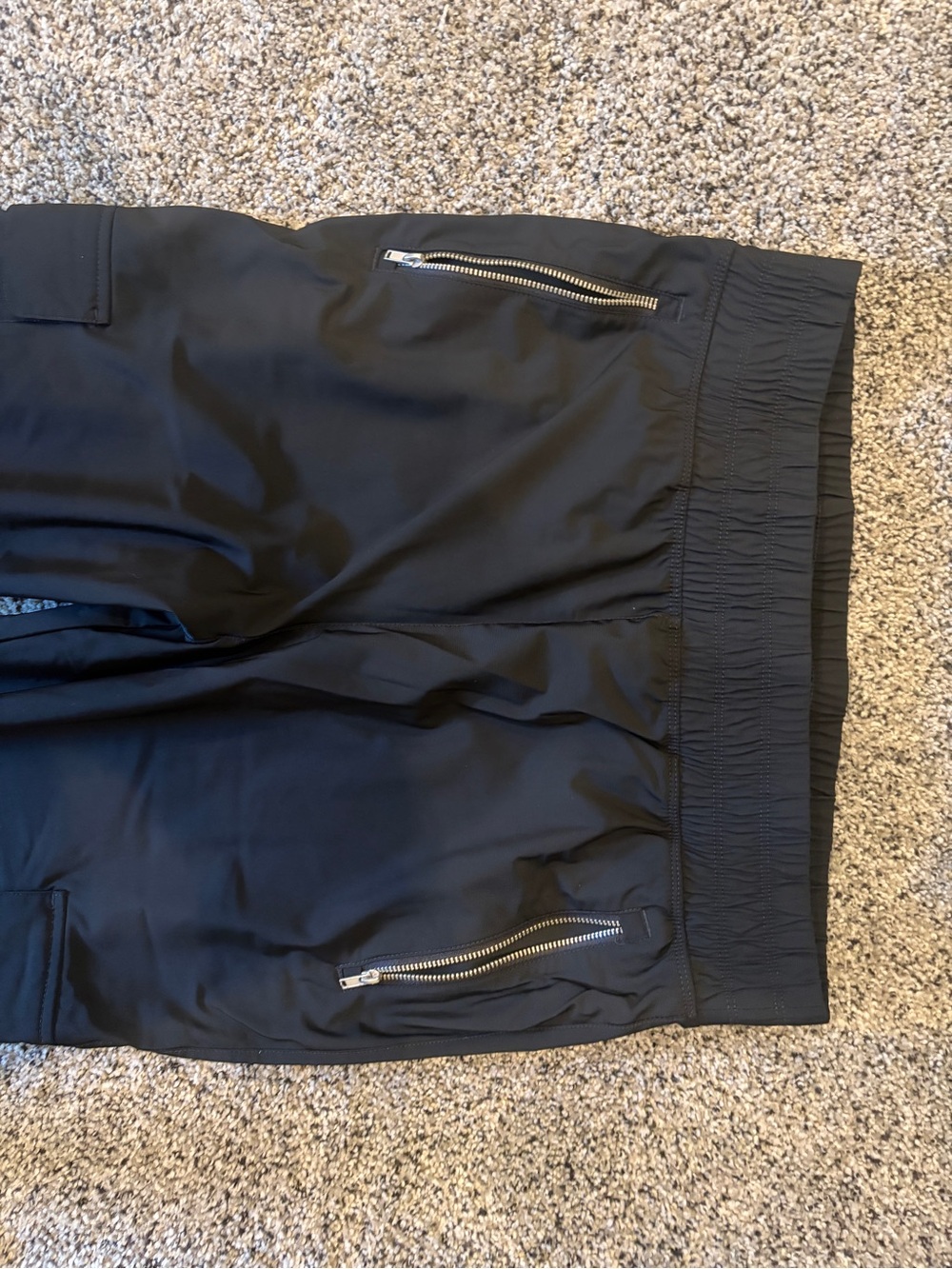 Old Navy High Wasted Sleektech Cargo Joggers - Picture 7 of 9